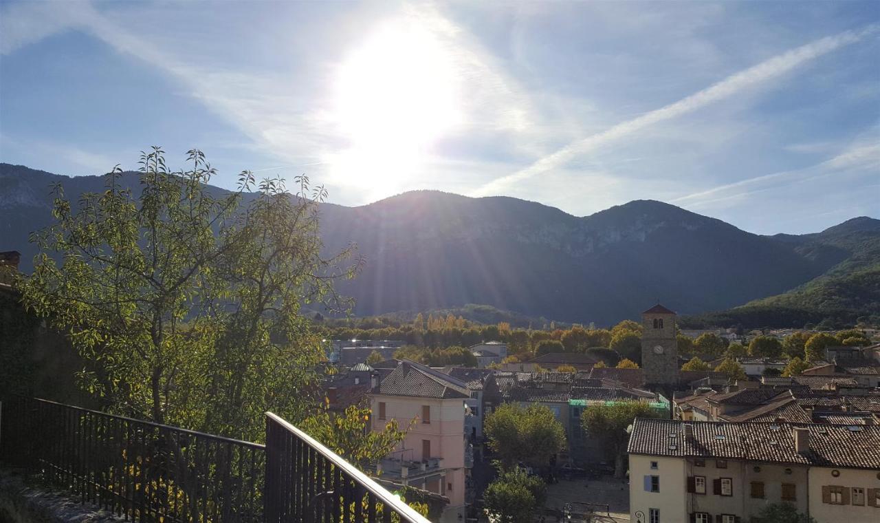 Bed and Breakfast Mountain View Townhouse Кийан Экстерьер фото